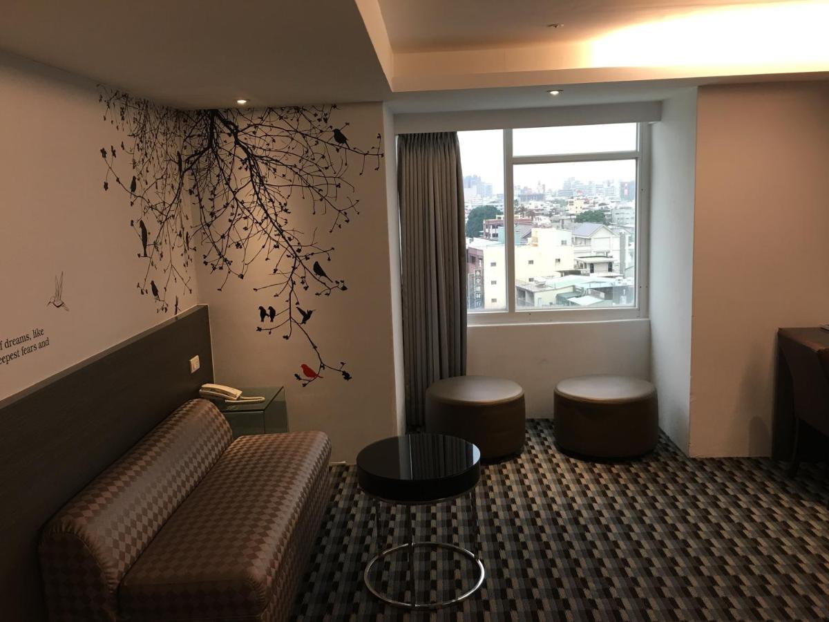 嘉义市 嘉义乐客商务旅馆酒店 外观 照片